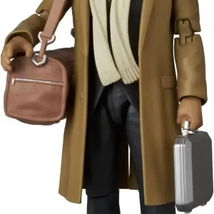 Medicom MAFEX Bruce Wayne Batman Hush Ver. 6.3in Action Figure